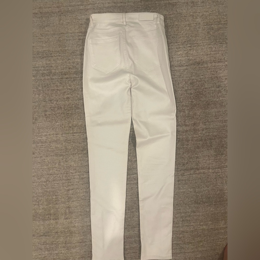 Bianco coated white skinny jeans, zipper on ankle